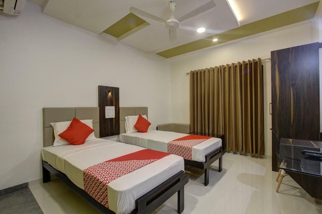 Oyo 39568 Alekha Gateway Hotel Sirsi Eksteriør billede