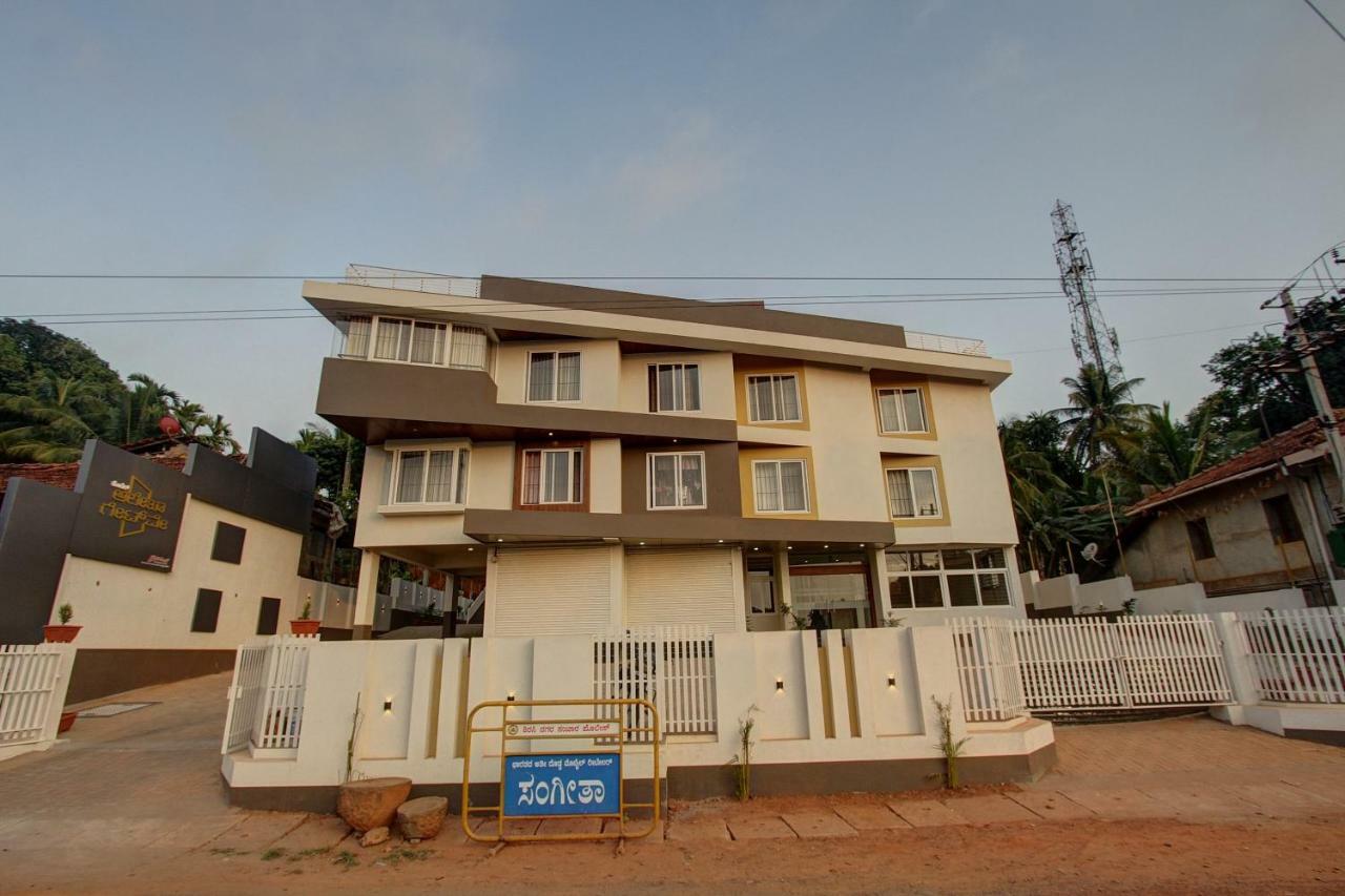 Oyo 39568 Alekha Gateway Hotel Sirsi Eksteriør billede