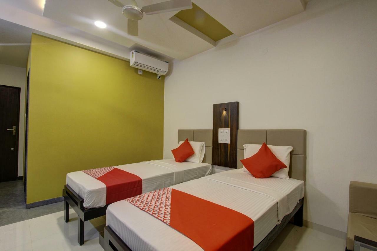 Oyo 39568 Alekha Gateway Hotel Sirsi Eksteriør billede
