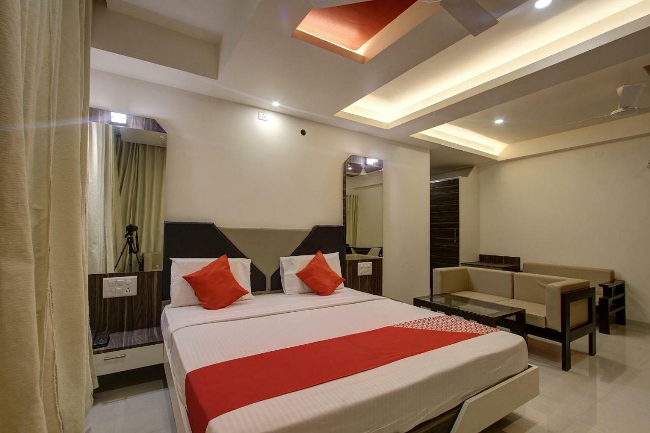 Oyo 39568 Alekha Gateway Hotel Sirsi Eksteriør billede
