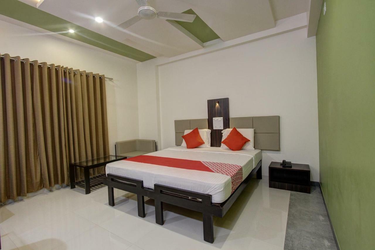Oyo 39568 Alekha Gateway Hotel Sirsi Eksteriør billede