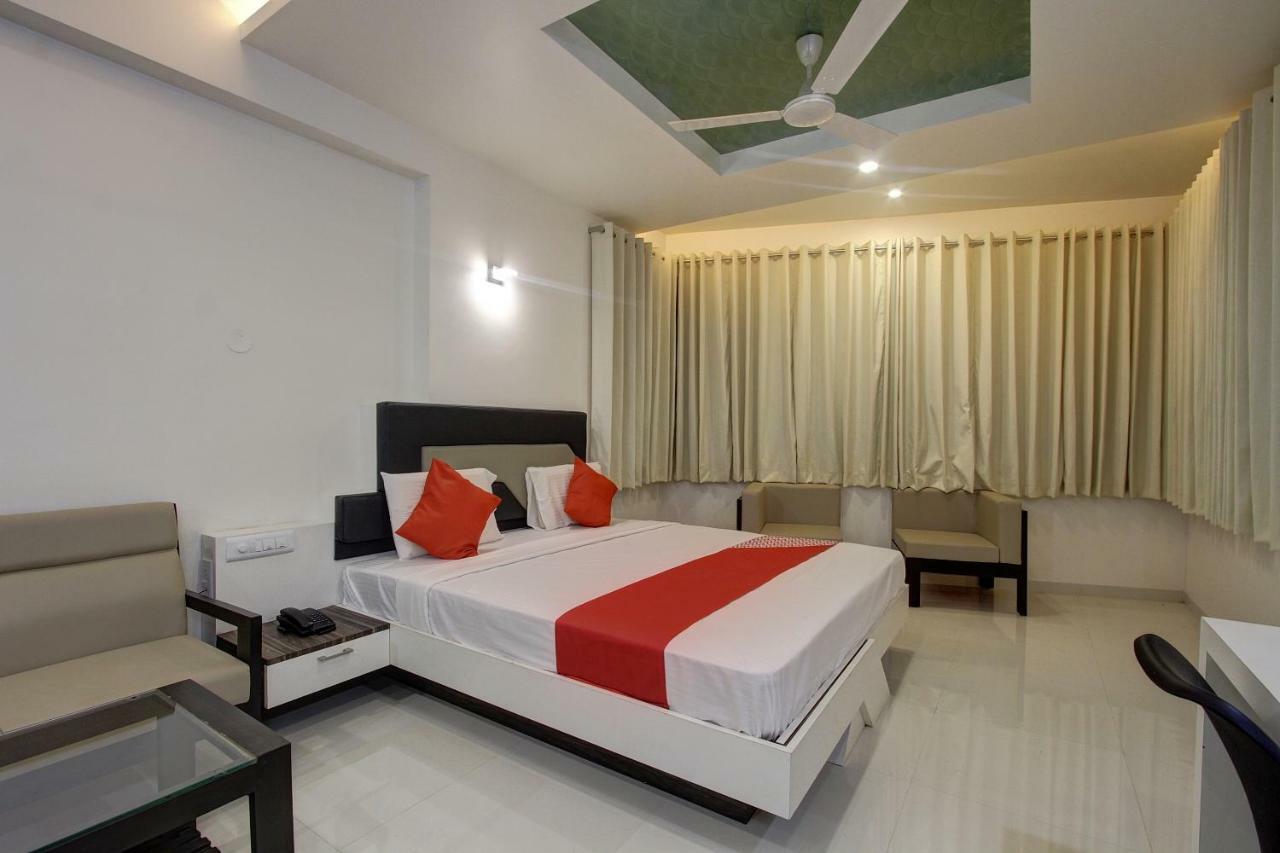 Oyo 39568 Alekha Gateway Hotel Sirsi Eksteriør billede